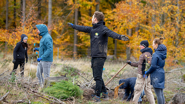 QUNDIS-Baumpaten-Pflanzaktion